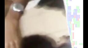 ভারতীয় সচিব লুকানো ক্যামে তার সাদা শিশ্ন ভরাট করে 3 মিন 20 সেকেন্ড