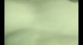 ভারতীয় মিশনারি বান্ধবী তার সহপাঠীর দ্বারা কঠোরভাবে আঘাত পেয়েছে 2 মিন 40 সেকেন্ড