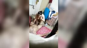 Guarda l'ultimo video fatto in casa di una coppia indiana di sesso intenso 0 min 0 sec