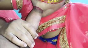Indyjski desi bhabhi widać od jej umiejętności w doggystyle i na wolnym powietrzu seks 6 / min 20 sec
