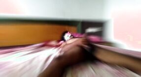 মিলফ কুইনের অর্ধ-বোন তার সৎ ভাই থেকে একটি ক্রিমি পায় 2 মিন 50 সেকেন্ড