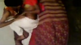 भारतीय भाभी और उसके रूममेट में संलग्न संभोग पूर्व क्रीड़ा में एमएमएस वीडियो 7 मिन 50 एसईसी