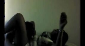 ناضجة الهندي بهابي يحصل الخام مع زوجها السابق في المتشددين الجنس الفيديو 5 دقيقة 40 ثانية