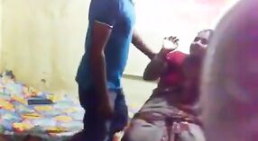 Горничная Дези соблазняется своим домовладельцем в чувственном видео Chudai 2 минута 20 сек