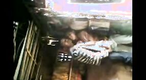 ఇండియన్ పోర్న్ వీడియో డాగ్గిస్టైల్ సెక్స్ లో నిమగ్నమైన ఒక గ్రామంలో భాభి నటించారు 2 మిన్ 00 సెకను