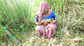 Секс-видео Дези MMC запечатлело обнаженное шоу тети из деревни Керала 1 минута 10 сек