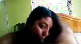 ایک بنگلہ / بھارتی بیوی ایک ایم ایم سی فلم میں ایکٹ میں پکڑا جاتا ہے 4 کم از کم 00 سیکنڈ
