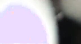 ಬ್ಲೂ ಫಿಲ್ಮ್ ಆಫೀಸ್ ನಲ್ಲಿ ಭಾರತೀಯ ಆಂಟಿ ತೊಟ್ಟಿಕ್ಕುವ ತುಲ್ಲು 3 ನಿಮಿಷ 00 ಸೆಕೆಂಡು
