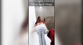 Striptis sensual Bocah Wadon Pakistan nyebabake jinis anal lan adegan anal panas 2 min 20 sec