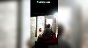 Desi bhabhi gets betrapt op Verborgen camera having seks met haar ouder lover 0 min 50 sec