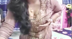 Desi girl Saniha gets a hot creampie on webcam in Bangla 1 최소 20 초