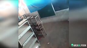 بھارتی استاد seduces طالب علم کے لئے ایک باپ سے بھرا سامنا میں لیک Mms ویڈیو 4 کم از کم 20 سیکنڈ