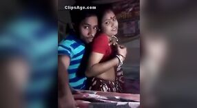 Desi bhabhi wird in diesem dampfenden film ungezogen 1 min 10 s