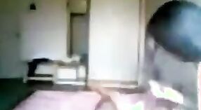 एमेच्योर भारतीय जोड़ी की पड़ताल उनके यौन इच्छाओं में इस भाप से भरा वीडियो 2 मिन 40 एसईसी