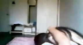 شوقین بھارتی جوڑے کی تلاش میں ان کی جنسی خواہشات میں اس باپ سے بھرا ویڈیو 3 کم از کم 40 سیکنڈ