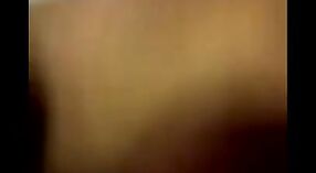ఆంటీ ఇండియన్ సెక్స్! - దేశీ ఆంటీ హౌట్ పక్కనే ఉన్న అబ్బాయితో తీవ్రమైన ఎన్‌కౌంటర్ 2 మిన్ 10 సెకను