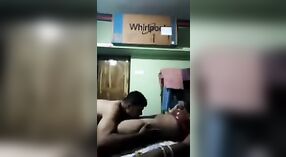 Desi casal fumegante hora de dormir encontro com MMC vídeos 1 minuto 40 SEC