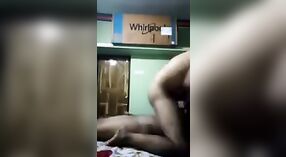 Desi casal fumegante hora de dormir encontro com MMC vídeos 3 minuto 40 SEC