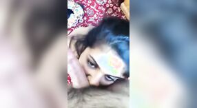 Un video de sexo indio humeante con una oficinista tetona y su colega disfrutando de una acción caliente en un hotel 0 mín. 0 sec