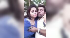 Esposa india engaña a su marido con un hombre desi en este video porno en línea 0 mín. 0 sec