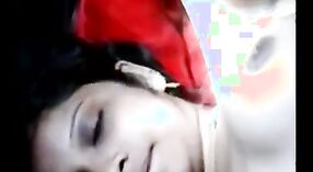 Indisches Mädchen wird im MMS-video runter und schmutzig 13 min 40 s