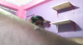 Mahasiswi India dari Calcutta bolos kelas untuk bersenang-senang dengan pacarnya 3 min 20 sec