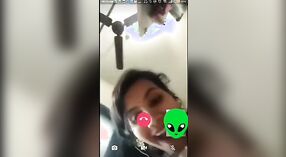 Indiano ragazza sesso video con il suo bel seno e diteggiatura 0 min 0 sec