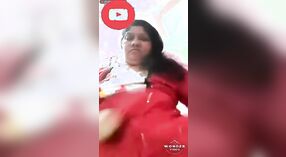 Big boobs and a costume change: a hot Tamil sex video 0 min 50 sec