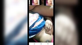 Indian lovers indulge in live MMS sex on the phone 0 min 0 sec