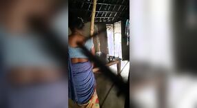 Bhabhi en Devar genieten van doggystyle seks met een minderjarige patiënt 0 min 0 sec