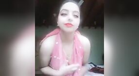 Aunty Indian's seductive striptease in a nude MMS video 2 min 20 sec