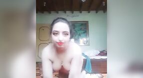 Aunty Indian's seductive striptease in a nude MMS video 3 min 50 sec