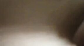 স্বাতীর ওরাল সেক্স আবিষ্কার বাষ্পীয় ভারতীয় পর্ন ভিডিওতে পরিচালিত করে 2 মিন 50 সেকেন্ড