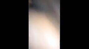या भारतीय अश्लील व्हिडिओमध्ये देसी बायकोची मोठी गाढव ठोकली आहे 3 मिन 40 सेकंद