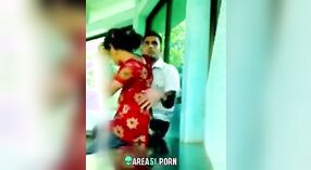 Seks India di luar ruangan dengan istri selingkuh tertangkap kamera di desa Tamil 3 min 00 sec