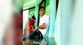 Odkryty indyjski seks z zdrada żona złapany na aparat w Tamil wieś 4 / min 40 sec