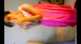 Молоденькая индианка с большими сиськами ублажает себя пальчиками в видео со стриптизом 0 минута 0 сек