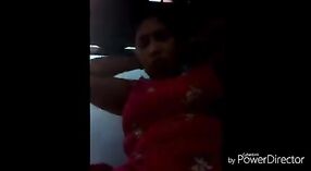 Dehati Hout ' s MMC muziekvideo toont haar naakte lichaam en Grote borsten 2 min 30 sec