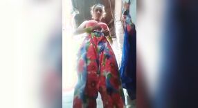 Indisch college student gets ondeugend in dorp gi video 0 min 30 sec