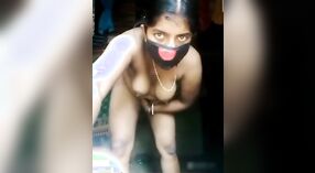 Amatir Aktris Bengali Budi Desi strip mudhun kanggo video musik 3 min 40 sec