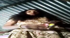 Gadis Kuliah India langsing ngomong babagan jinis karo pacar ing TV langsung 4 min 20 sec