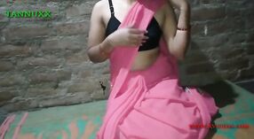 एका देसी मुलीने तिच्या पुच्चीला बोटे लावून कमशॉट मिळविण्याचा हौशी व्हिडिओ 0 मिन 0 सेकंद