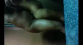 ચેન્નાઈ દંપતીની વિડિઓમાં દેશી મસાલાની ડીથપ્રોટ અને મૌખિક ઉત્તેજના 2 મીન 00 સેકન્ડ