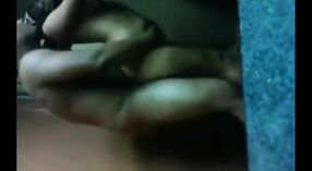 चेन्नई जोडप्याच्या व्हिडिओमध्ये देसी मसालाची खोल आणि तोंडी उत्तेजन 2 मिन 30 सेकंद
