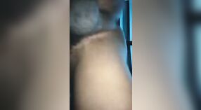 Video porno casero de un marido y su esposa mojados y salvajes 0 mín. 0 sec