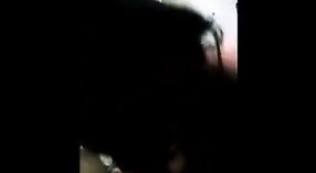 インドのセックススキャンダル：デジの妻は大きなお尻とカウガールのポジションにふける 1 分 00 秒