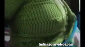 Pantat besar bhabi India Selatan mendapat perhatian yang layak dalam video buatan sendiri 0 min 0 sec