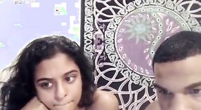 Gadis perguruan tinggi India menjadi nakal di webcam dengan kekasihnya 22 min 50 sec
