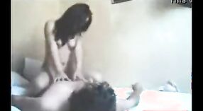 Desi novia india se golpean en posición de vaquera 3 mín. 00 sec