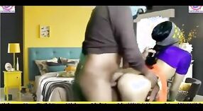 Desi Bhabha se livre au sexe hardcore devant la caméra 5 minute 40 sec